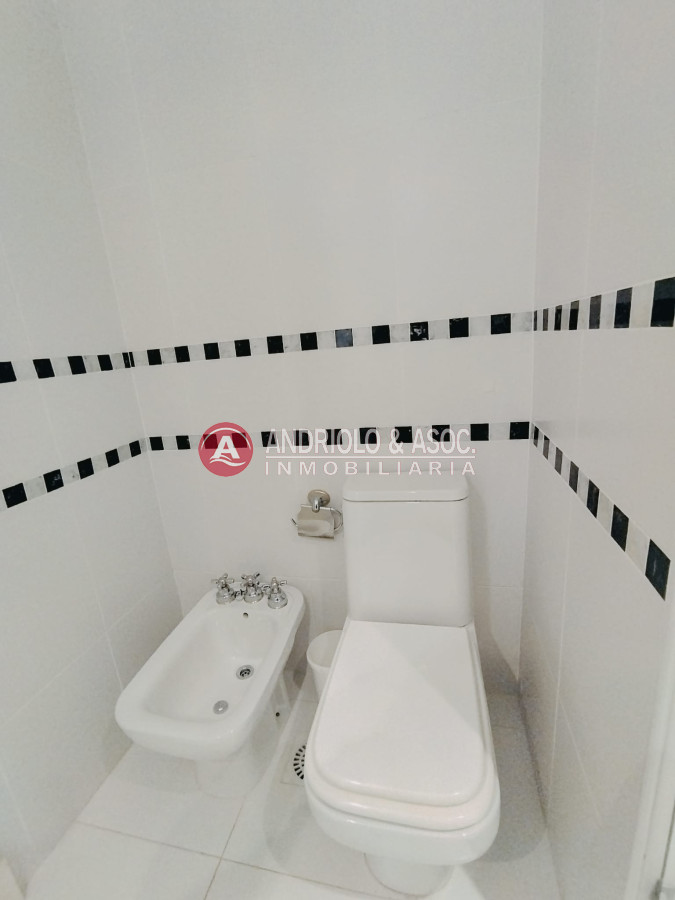 Apartamento ID.8041 - ALQUILER DE TEMPORADA DE HERMOSO APARTAMENTO 4 DORMITORIOS PRIMERA LINEA BRAVA