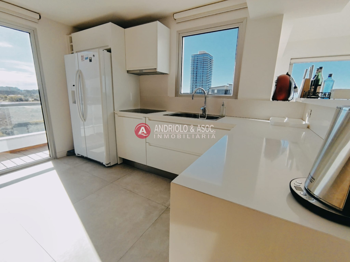 Apartamento ID.285 - ALQUILER POR TEMPORADA HERMOSO APARTAMENTO DUPLEX PRIMERA LINEA BRAVA