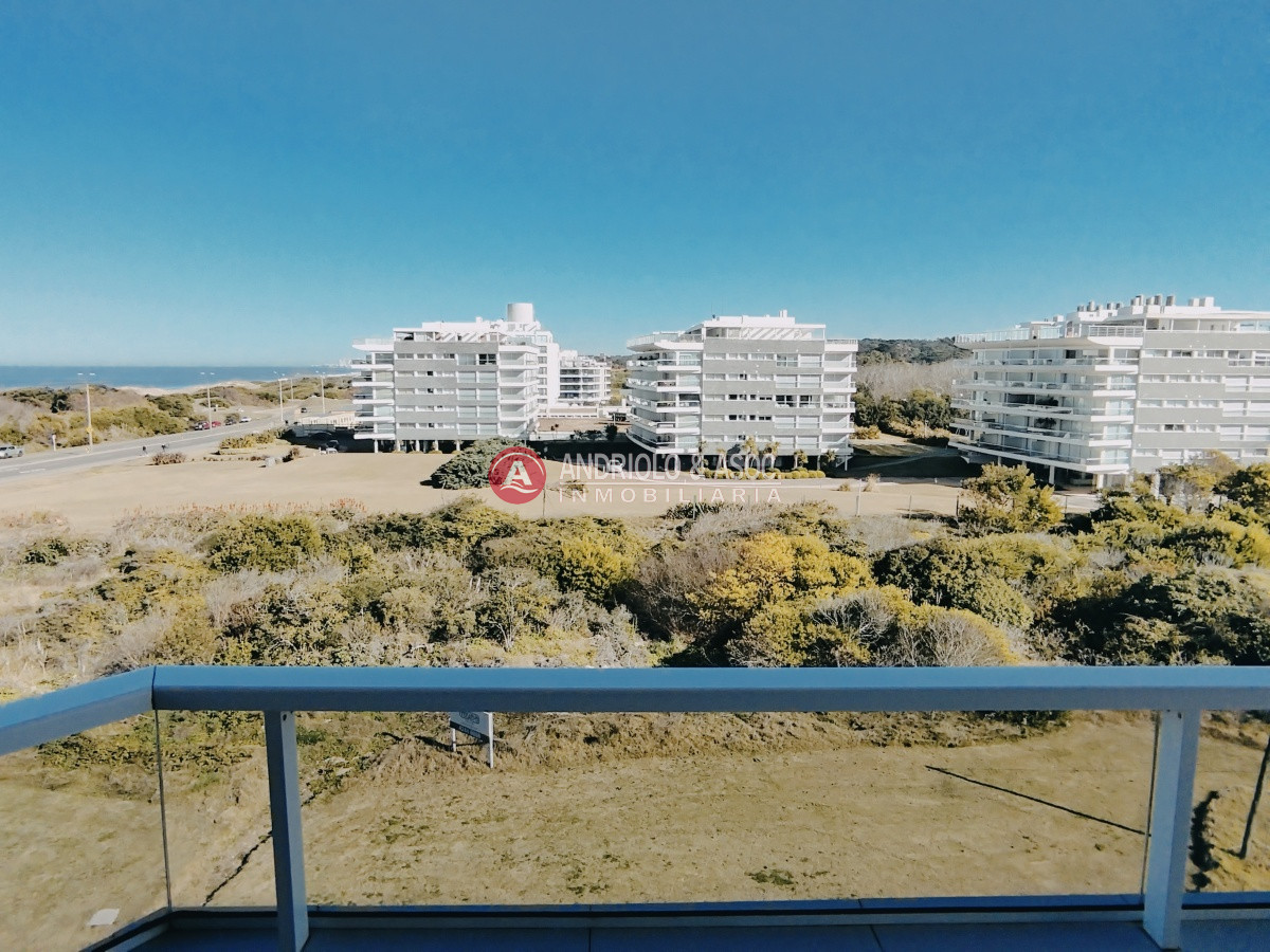 Apartamento ID.309 - ALQUILER HERMOSO DUPLEX EN PRIMERA LINEA BRAVA