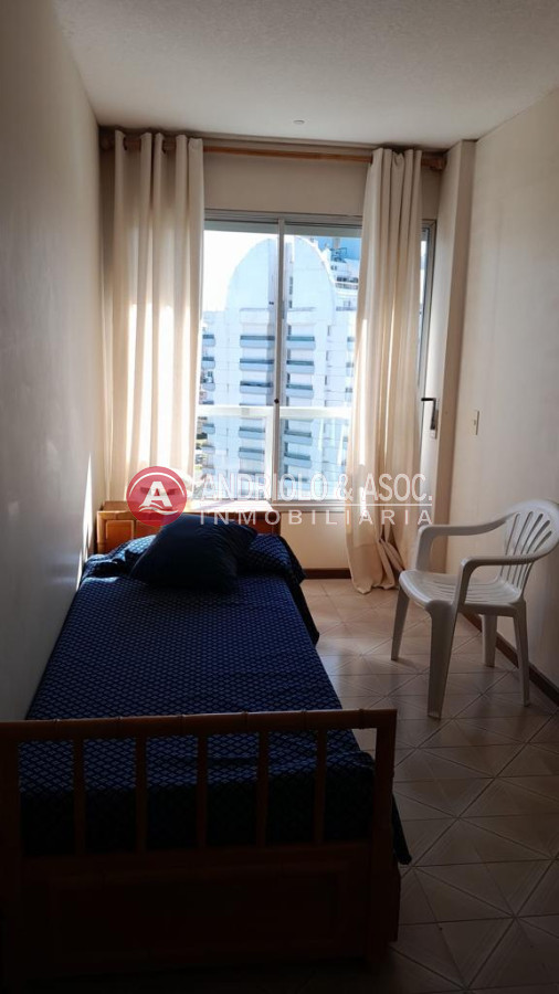Apartamento ID.8696 - Apartamento en edificio de categoría 