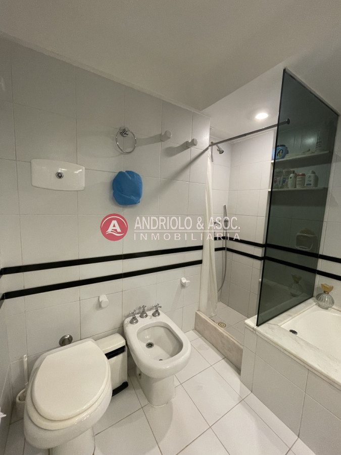 Apartamento ID.8691 - Amplio apartamento en primera línea 