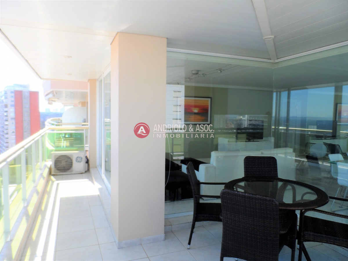 Apartamento ID.254 - primera linea de playa mansa 