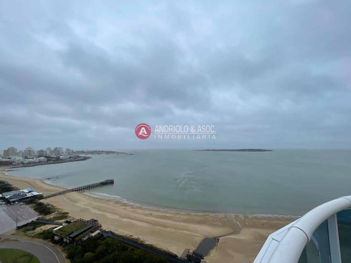 Apartamento ID.8793 - Penthouse en primera línea  