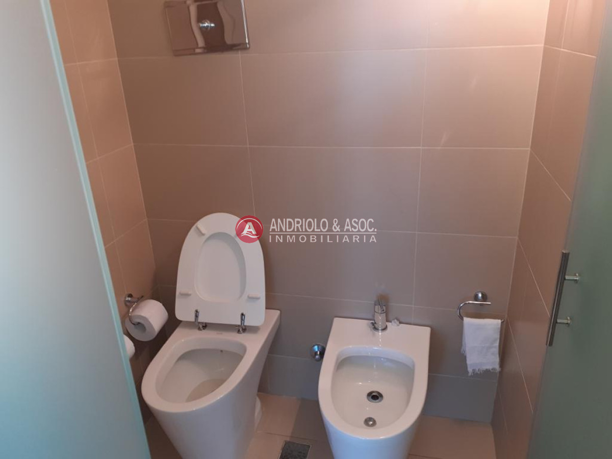 Apartamento ID.8697 - Apartamento de gran dimensiones en torre de categoría 