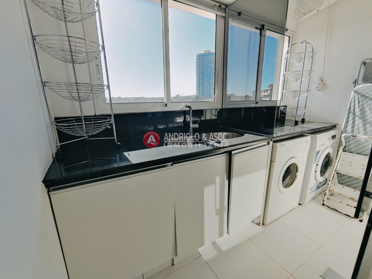 Apartamento ID.309 - ALQUILER HERMOSO DUPLEX EN PRIMERA LINEA BRAVA