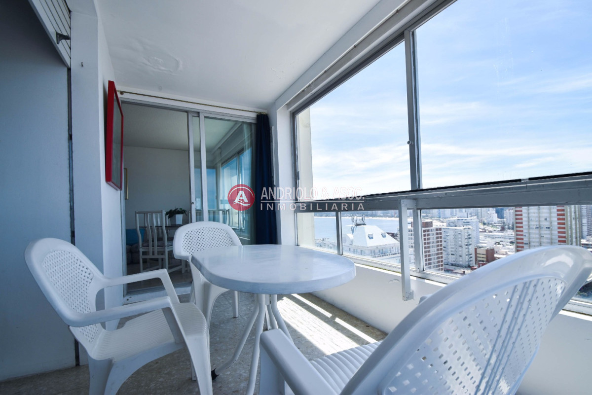 Apartamento ID.4044 - piso alto en Península, hermosa vista 
