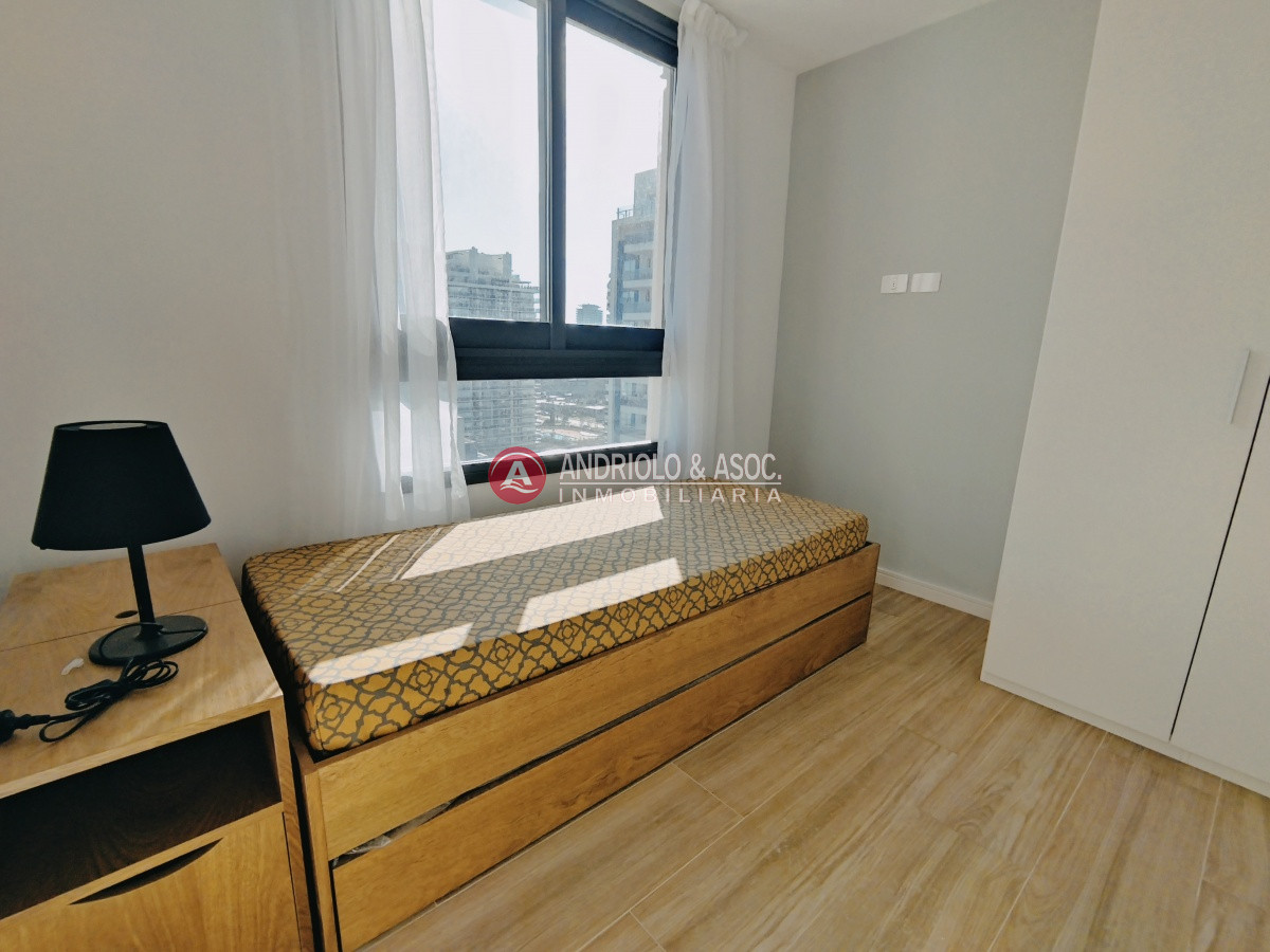 Apartamento ID.8111 - VENTA DE APARTAMENTO 2 DORMITORIOS, 2 BAÑOS CON VISTA Y A METROA DE PLAYA BRAVA