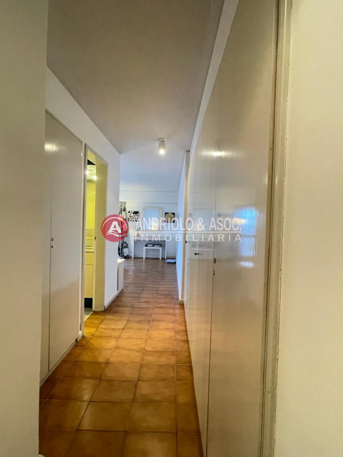 Apartamento ID.8571 - Apartamento en torre de categoría 