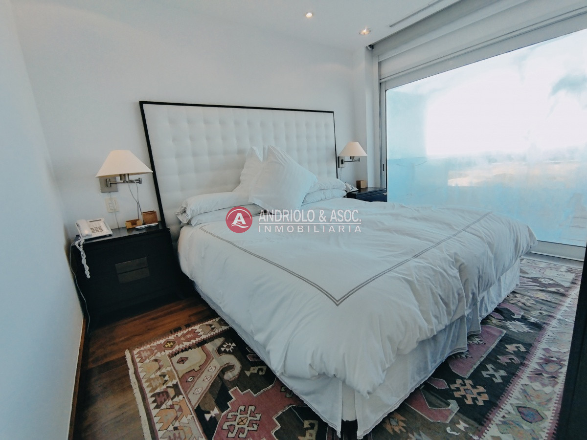 Apartamento ID.309 - ALQUILER HERMOSO DUPLEX EN PRIMERA LINEA BRAVA