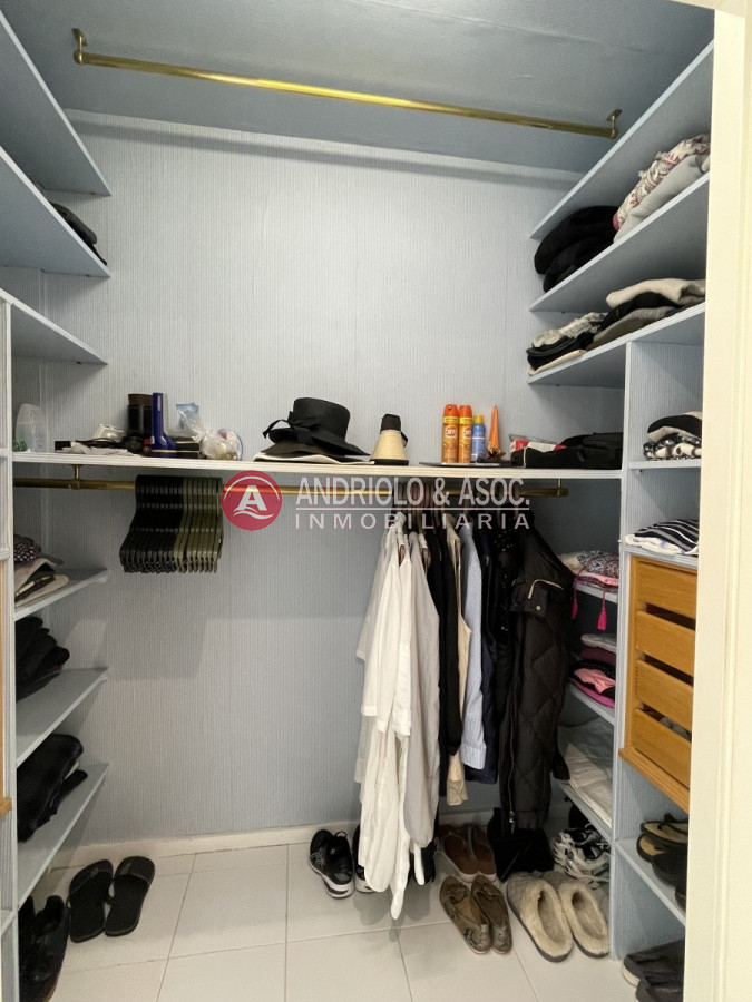 Apartamento ID.8691 - Amplio apartamento en primera línea 