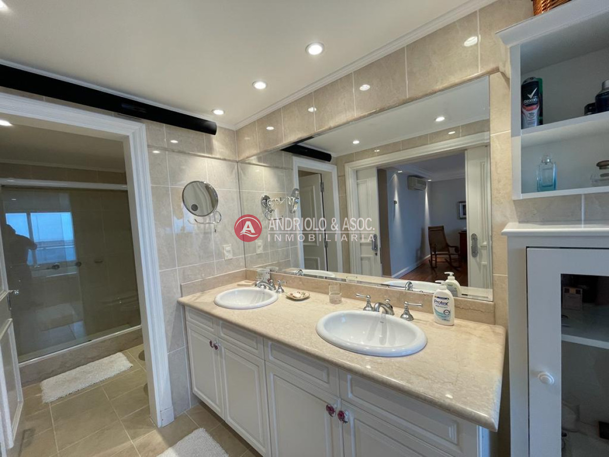 Apartamento ID.8793 - Penthouse en primera línea  