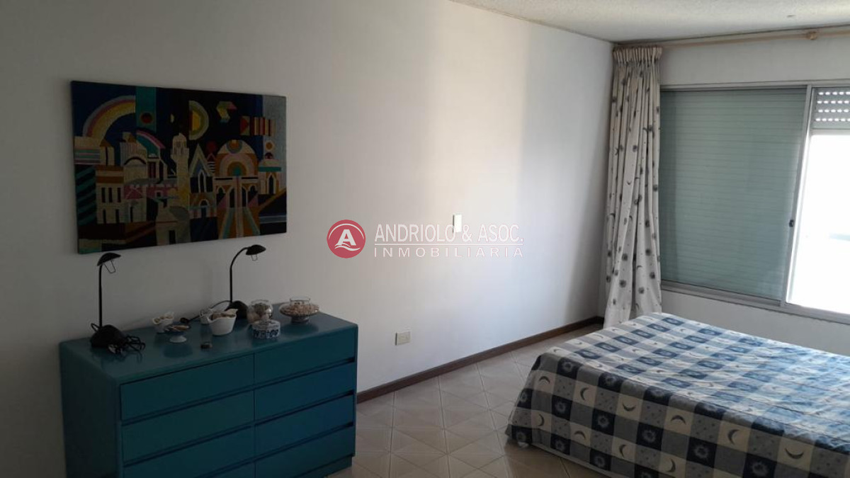 Apartamento ID.8696 - Apartamento en edificio de categoría 