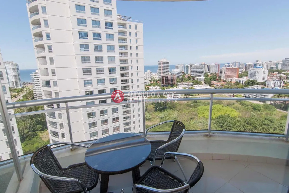 Apartamento ID.6750 - pent house en torre con todos los servicios
