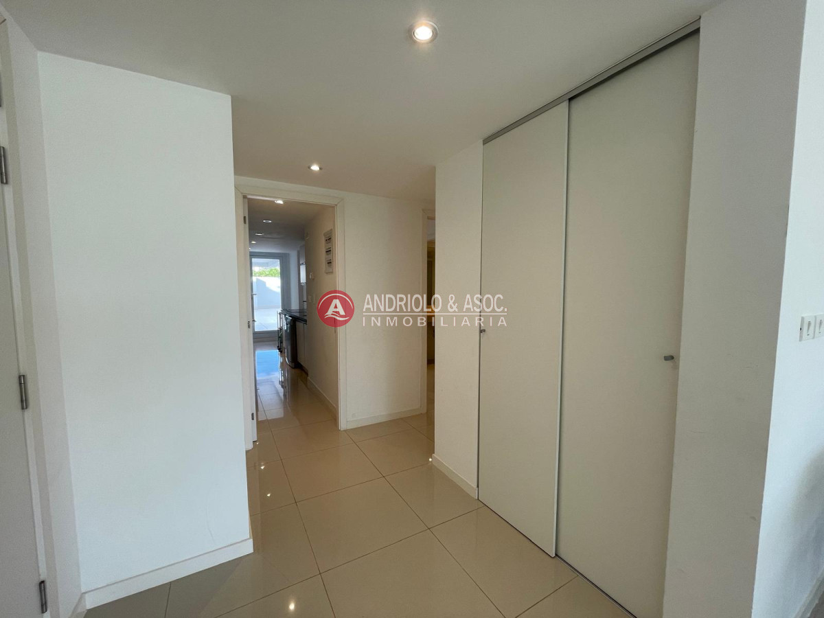 Apartamento ID.9106 - Apartamento en Punta del Este, Mansa