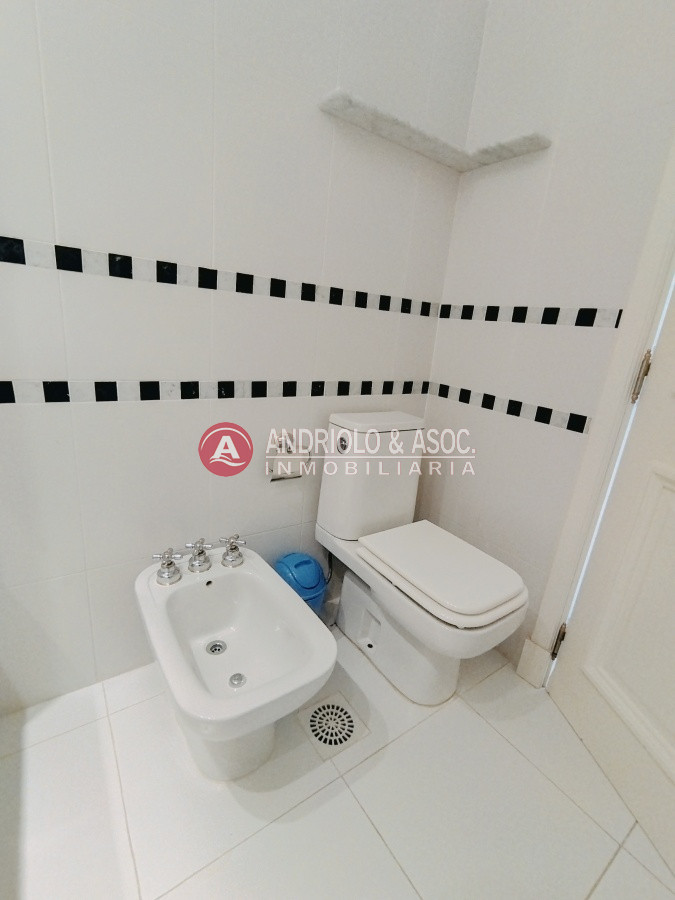 Apartamento ID.309 - ALQUILER HERMOSO DUPLEX EN PRIMERA LINEA BRAVA
