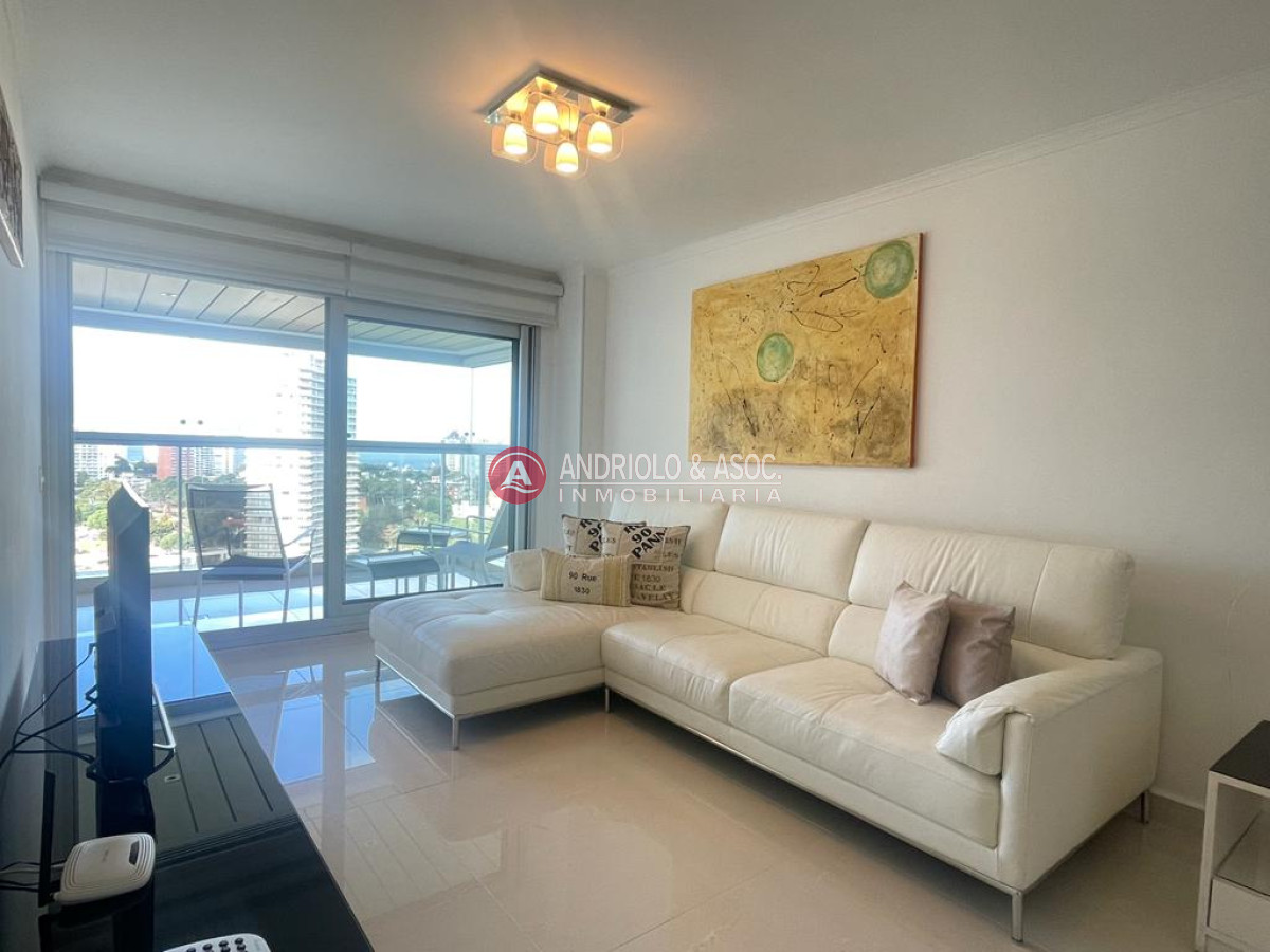 Apartamento ID.8531 - Oportunidad en torre de categoría 