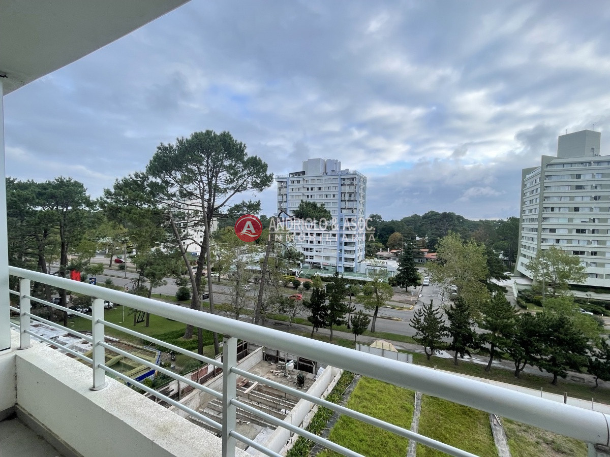 Apartamento ID.8492 - Apartamento en Punta del Este, Cantegril