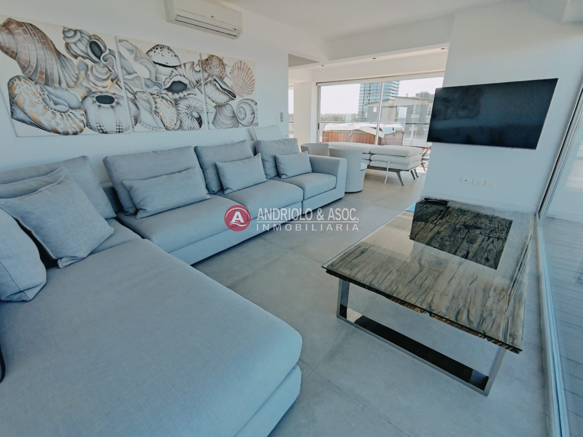 Apartamento ID.285 - ALQUILER POR TEMPORADA HERMOSO APARTAMENTO DUPLEX PRIMERA LINEA BRAVA