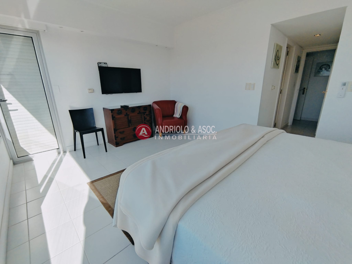 Apartamento ID.285 - ALQUILER POR TEMPORADA HERMOSO APARTAMENTO DUPLEX PRIMERA LINEA BRAVA