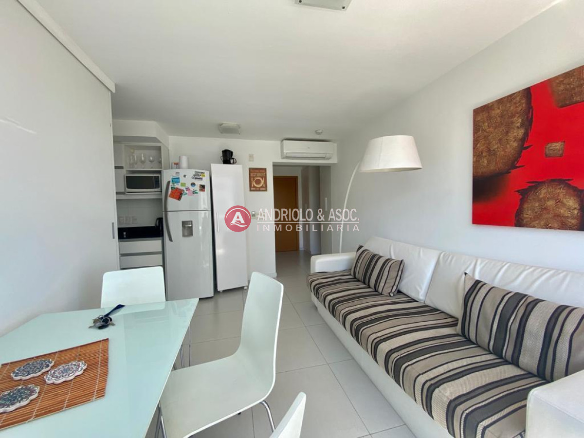 Apartamento ID.9126 - Monoambiente en Punta del Este
