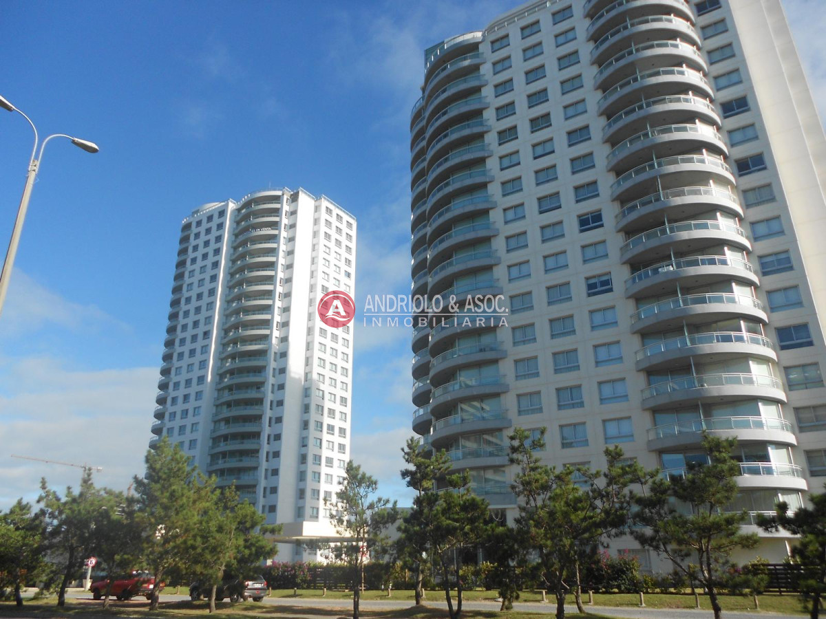 Apartamento en Punta del Este  - AND9162A