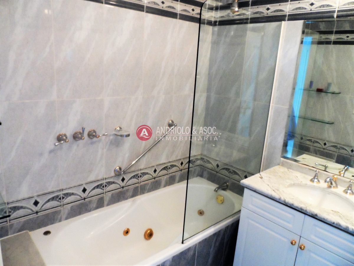 Apartamento ID.254 - primera linea de playa mansa 