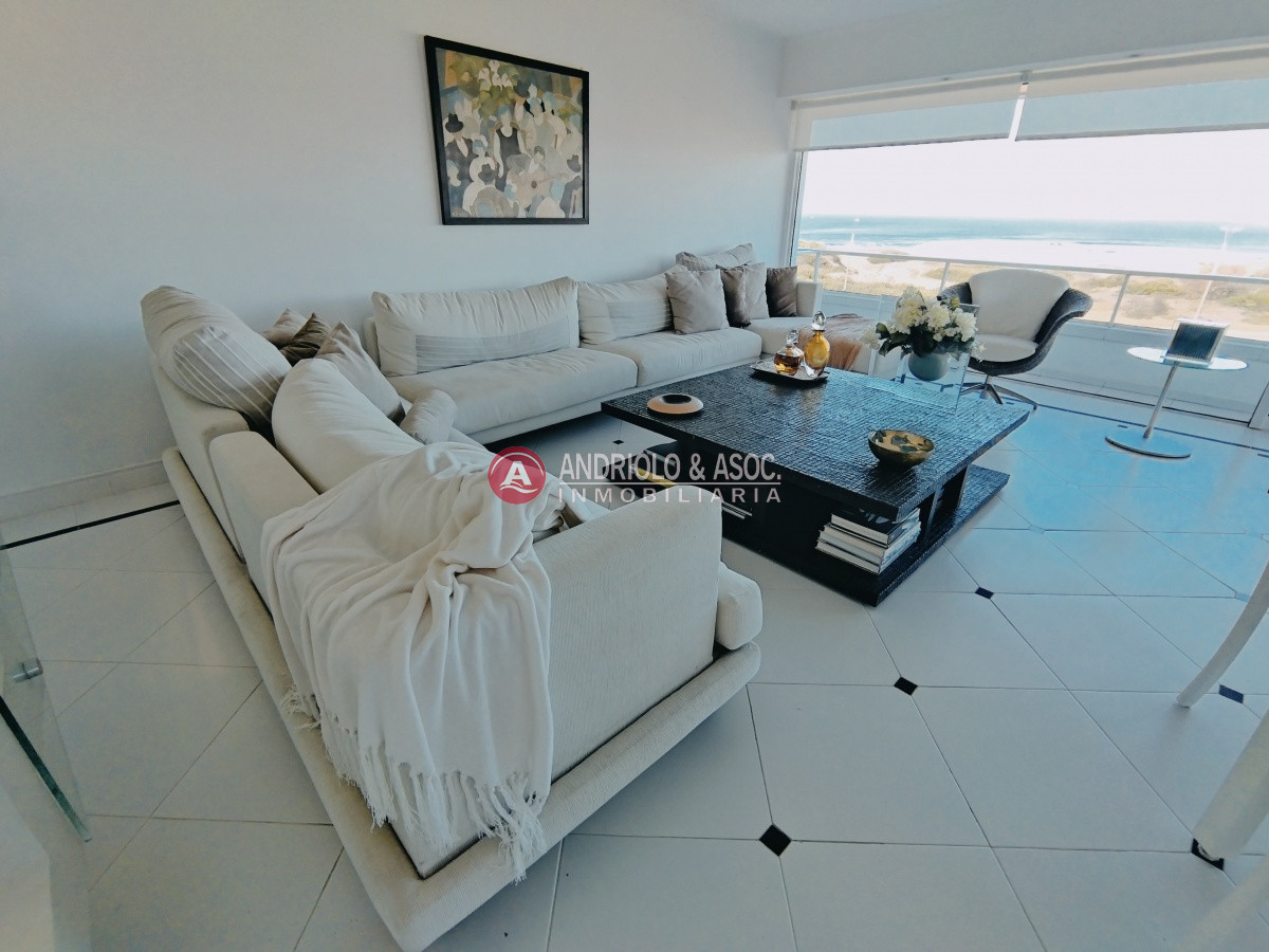 Apartamento ID.309 - ALQUILER HERMOSO DUPLEX EN PRIMERA LINEA BRAVA