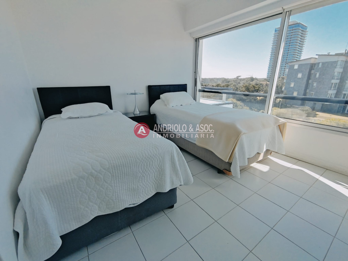 Apartamento ID.285 - ALQUILER POR TEMPORADA HERMOSO APARTAMENTO DUPLEX PRIMERA LINEA BRAVA