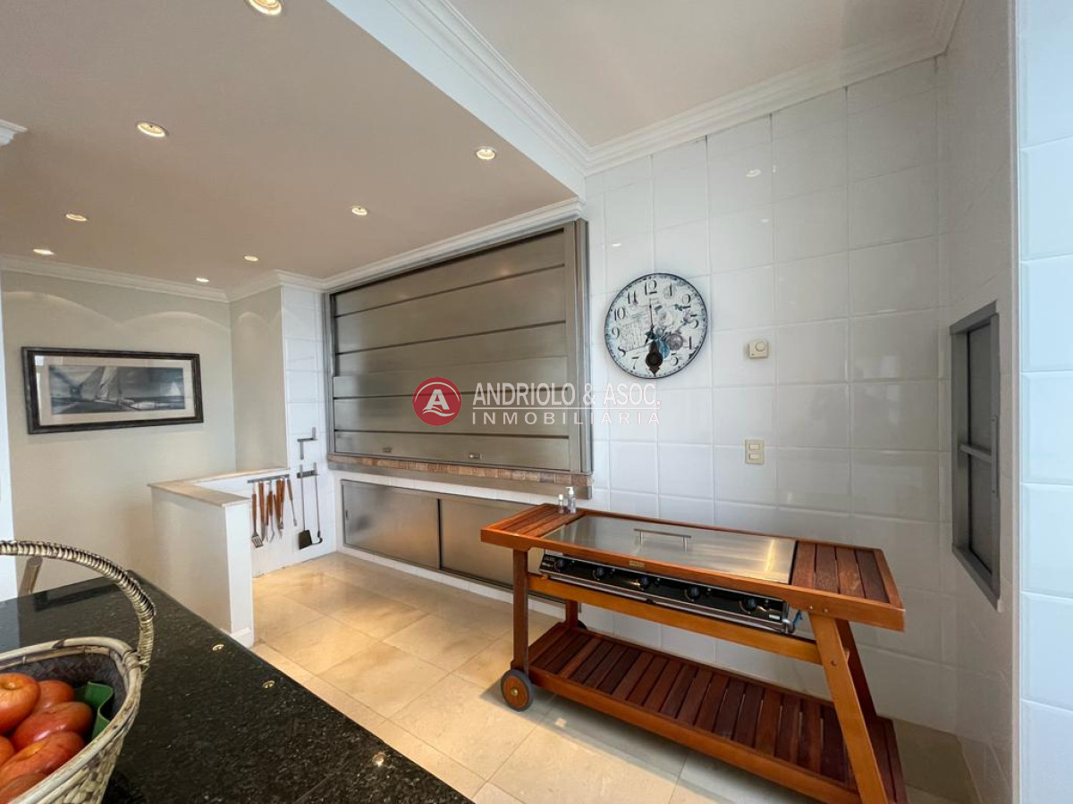 Apartamento ID.8793 - Penthouse en primera línea  