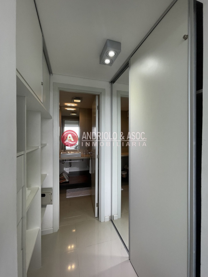 Apartamento ID.8467 - Apartamento en la mejor zona de Punta del este 