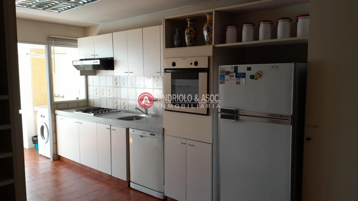 Apartamento ID.8696 - Apartamento en edificio de categoría 