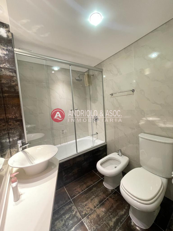Apartamento ID.8531 - Oportunidad en torre de categoría 