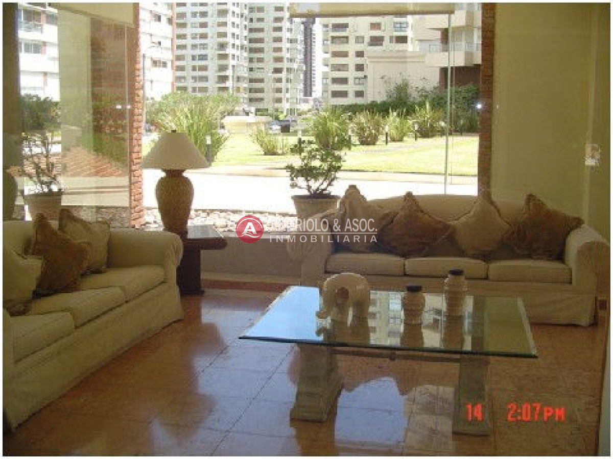 Apartamento ID.1042 - Apartamento en Punta del Este, Brava