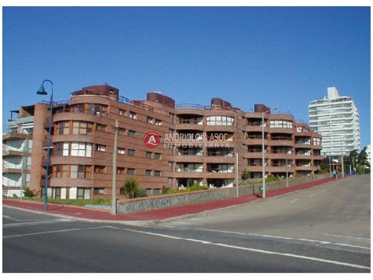 Apartamento ID.1144 - Apartamento en Punta del Este, Península