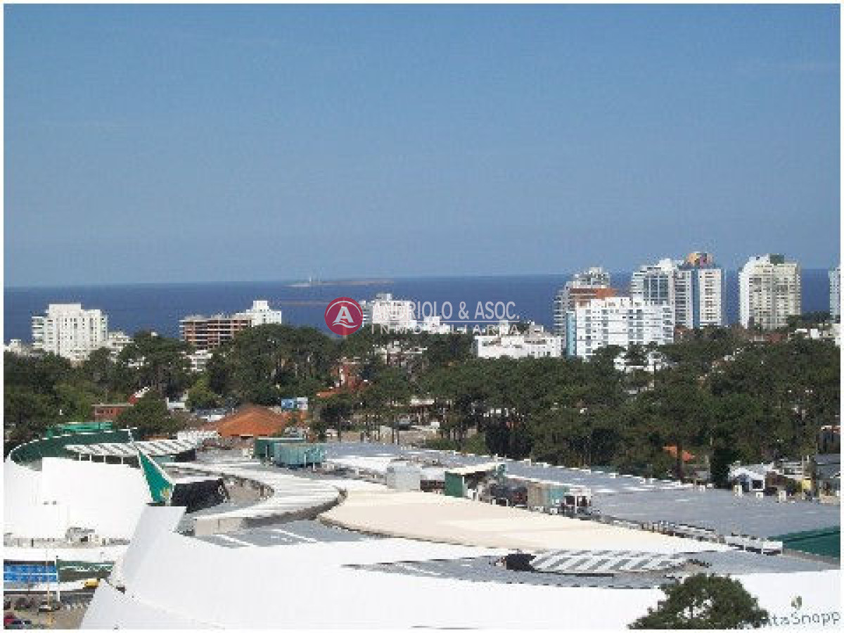 Apartamento ID.1188 - apartamento en zona de Punta Shopping