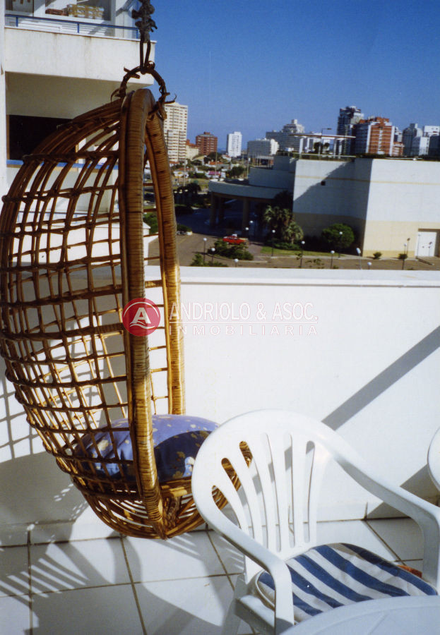 Apartamento ID.1425 - segunda fila de playa mansa 