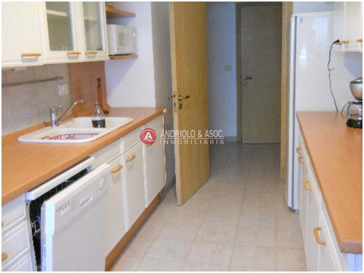 Apartamento ID.1490 - primera linea de playa brava 