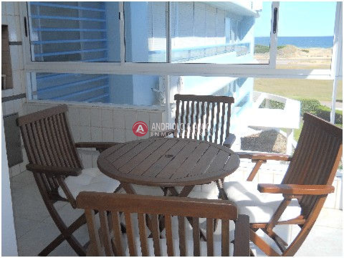 Apartamento ID.1490 - primera linea de playa brava 