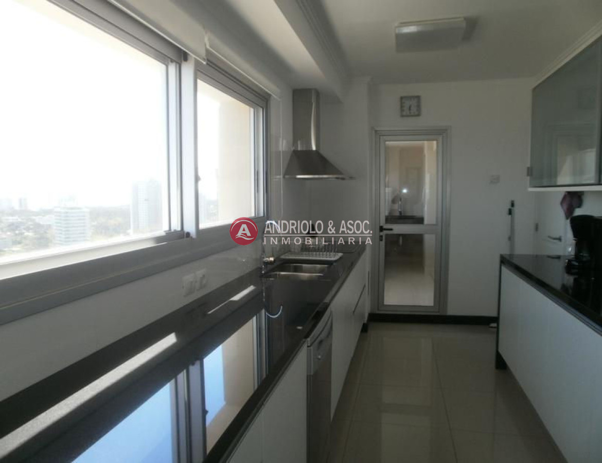 Apartamento ID.1950 - Apartamento en Punta del Este, Brava