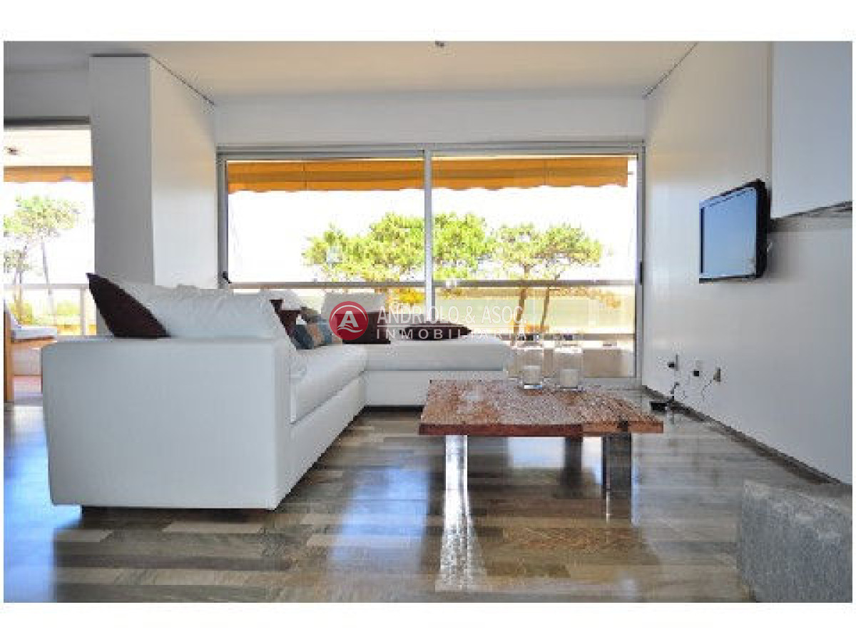 Apartamento ID.2021 - Apartamento en Punta del Este, Mansa
