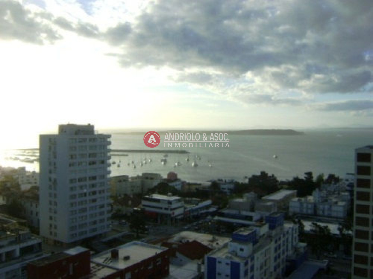 Apartamento ID.2040 - Apartamento en Punta del Este, Península