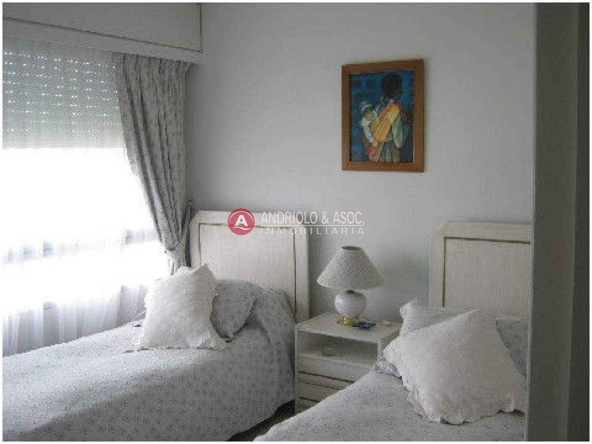 Apartamento ID.2060 - Apartamento en Punta del Este, Mansa