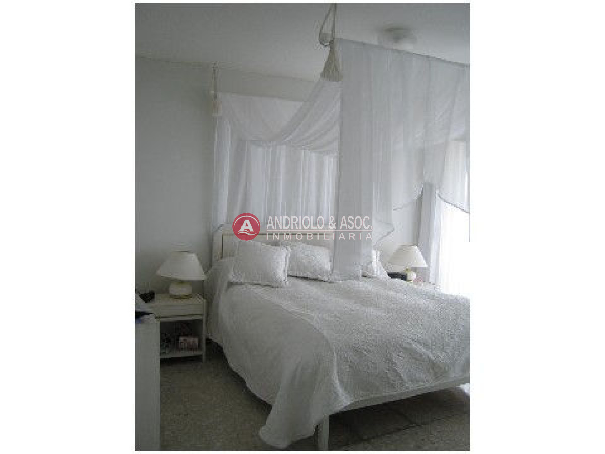 Apartamento ID.2060 - Apartamento en Punta del Este, Mansa