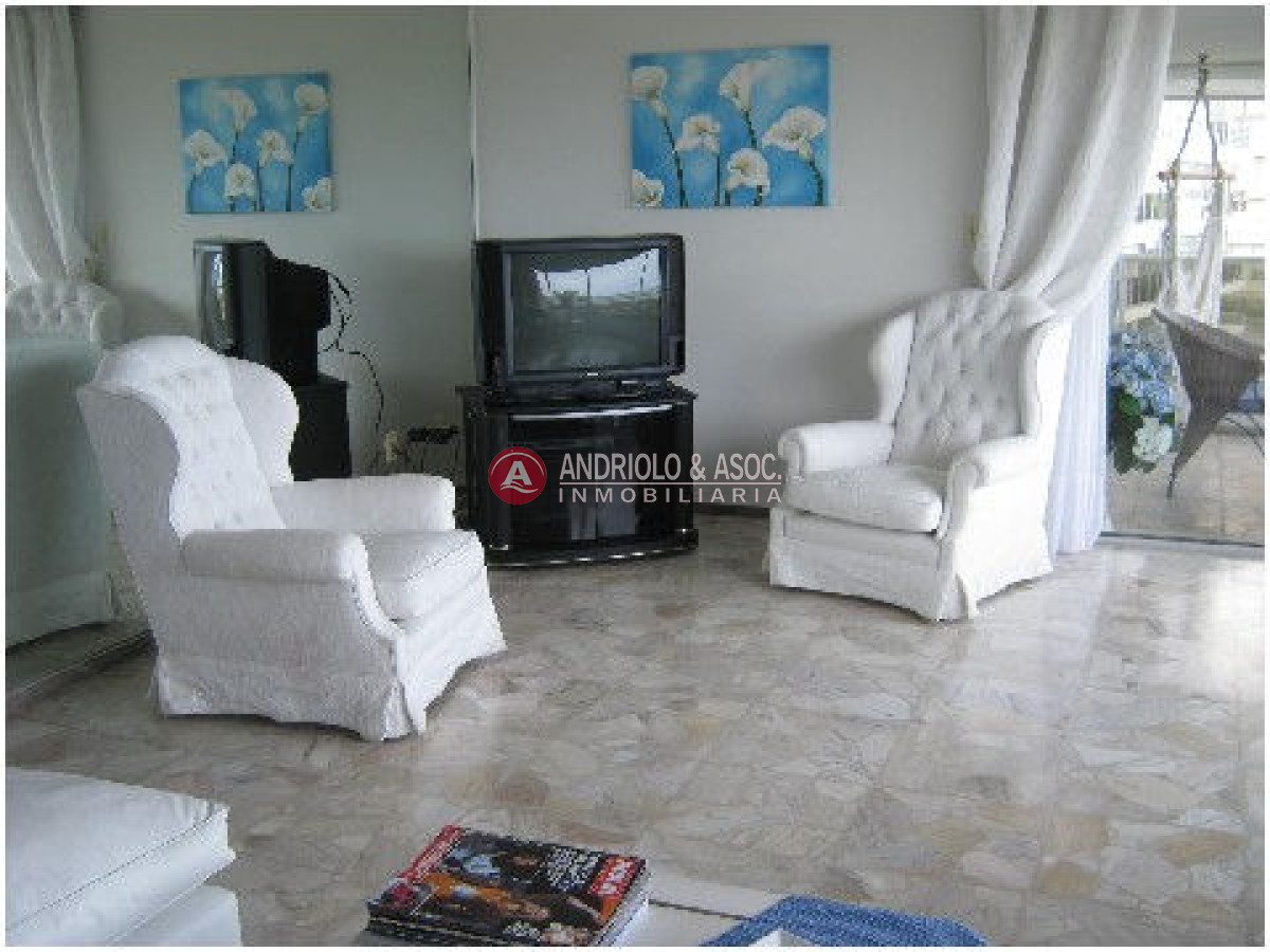 Apartamento ID.2060 - Apartamento en Punta del Este, Mansa