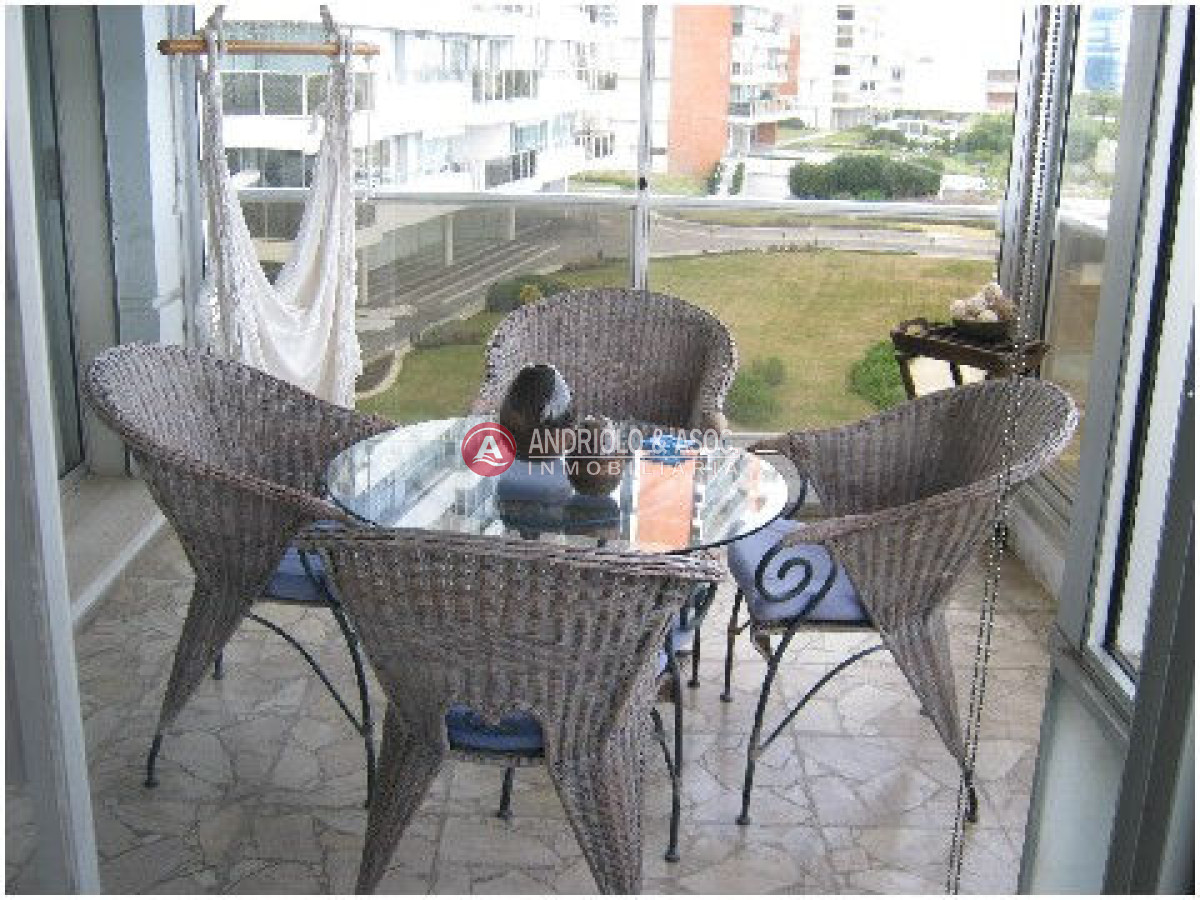 Apartamento ID.2060 - Apartamento en Punta del Este, Mansa