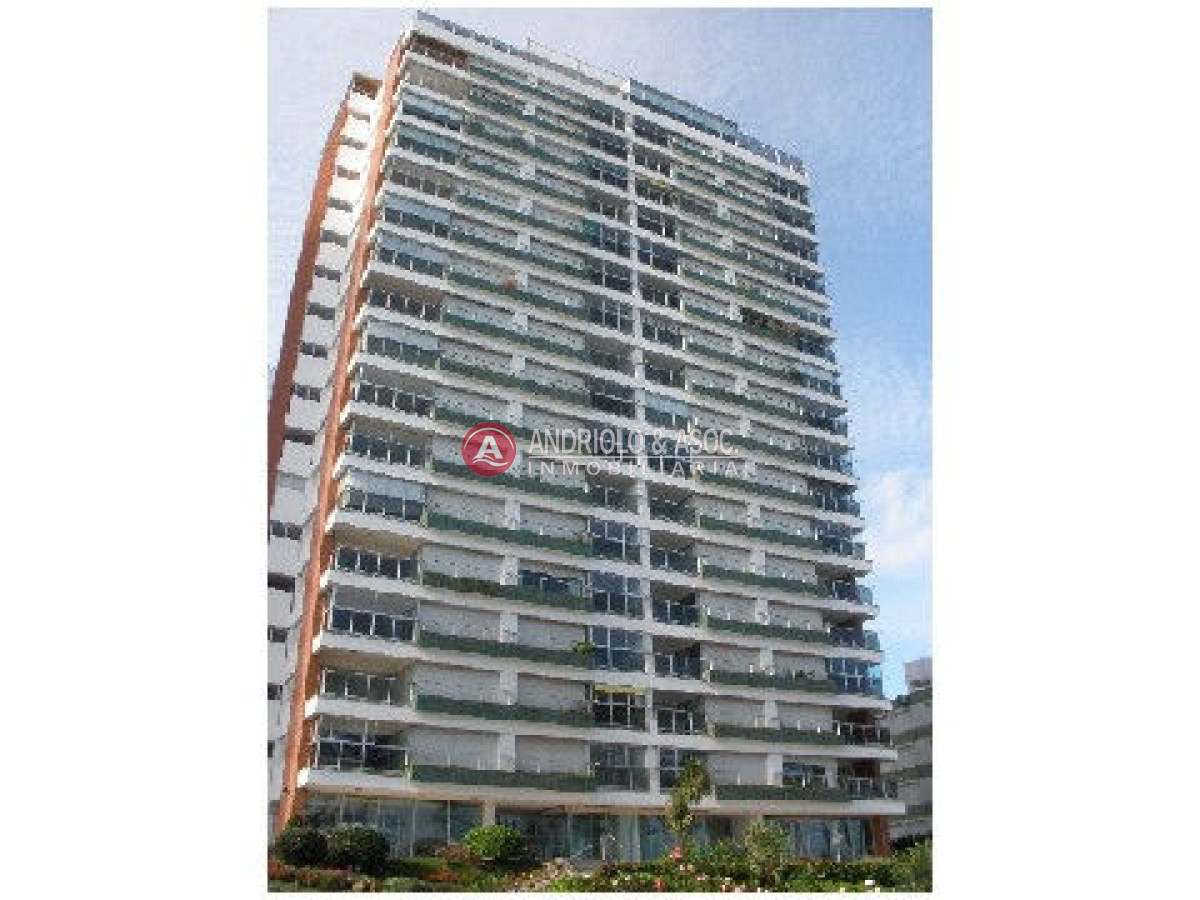 Apartamento ID.2077 - Apartamento en Punta del Este, Mansa