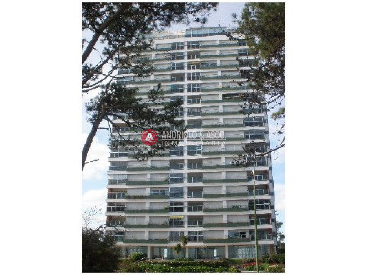Apartamento ID.2077 - Apartamento en Punta del Este, Mansa