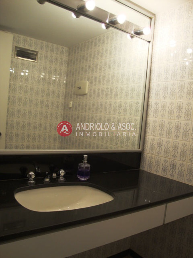 Apartamento ID.2084 - Apartamento en Punta del Este, Brava