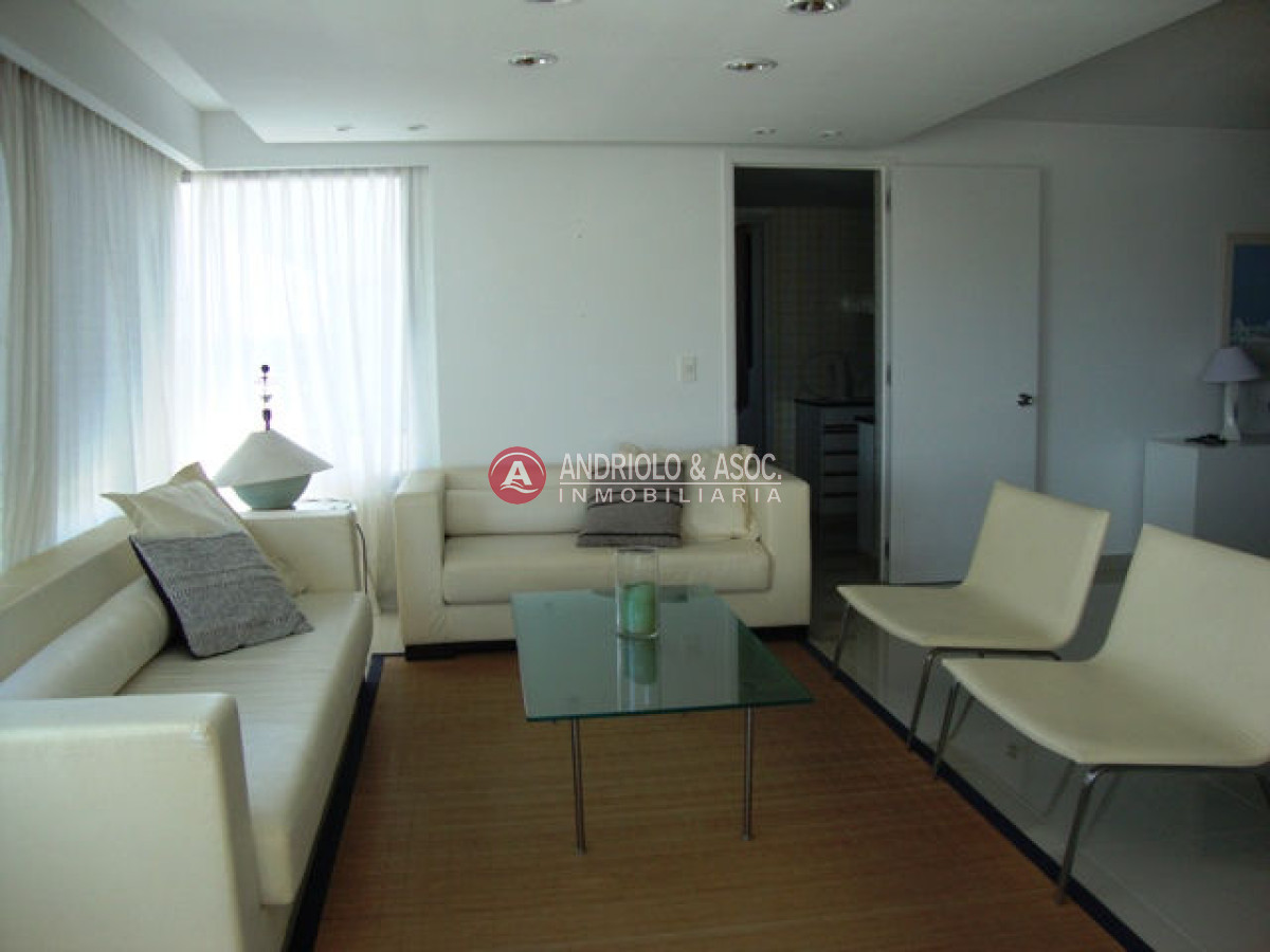 Apartamento ID.2084 - Apartamento en Punta del Este, Brava