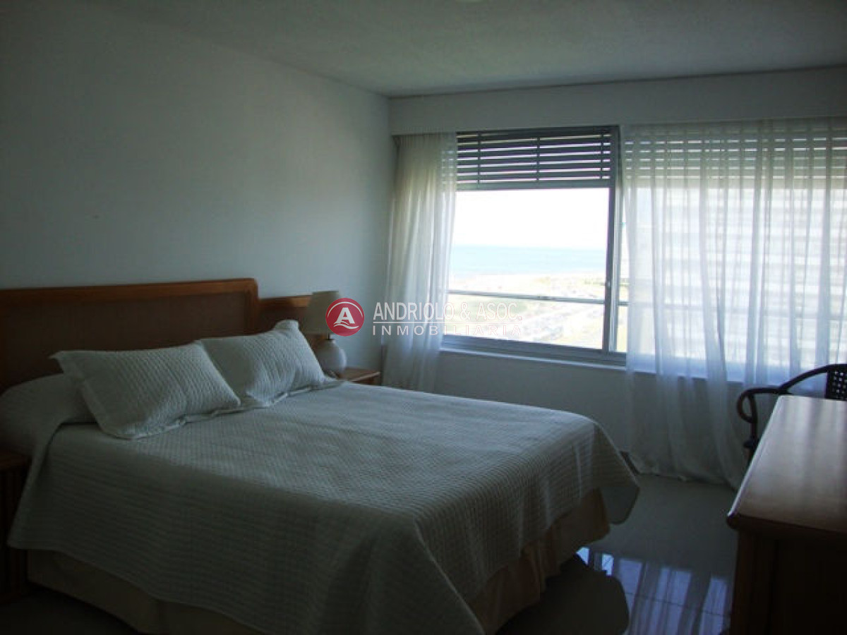 Apartamento ID.2084 - Apartamento en Punta del Este, Brava